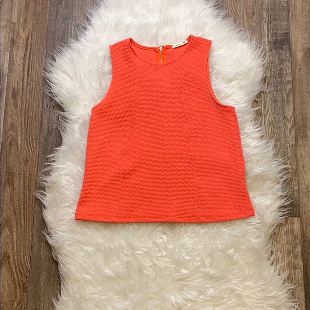 Soprano • high neck cropped Tank top
